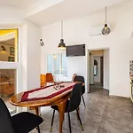 Apartment Ida Arts *