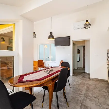 Appartement Ida Arts *