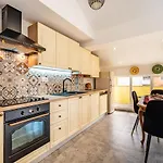 Apartamento Ida Arts *