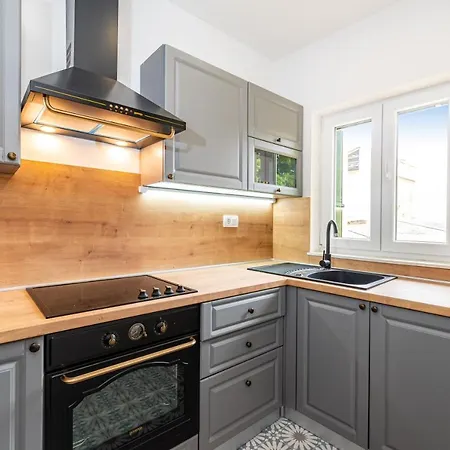 Ida Arts Apartment Zadar